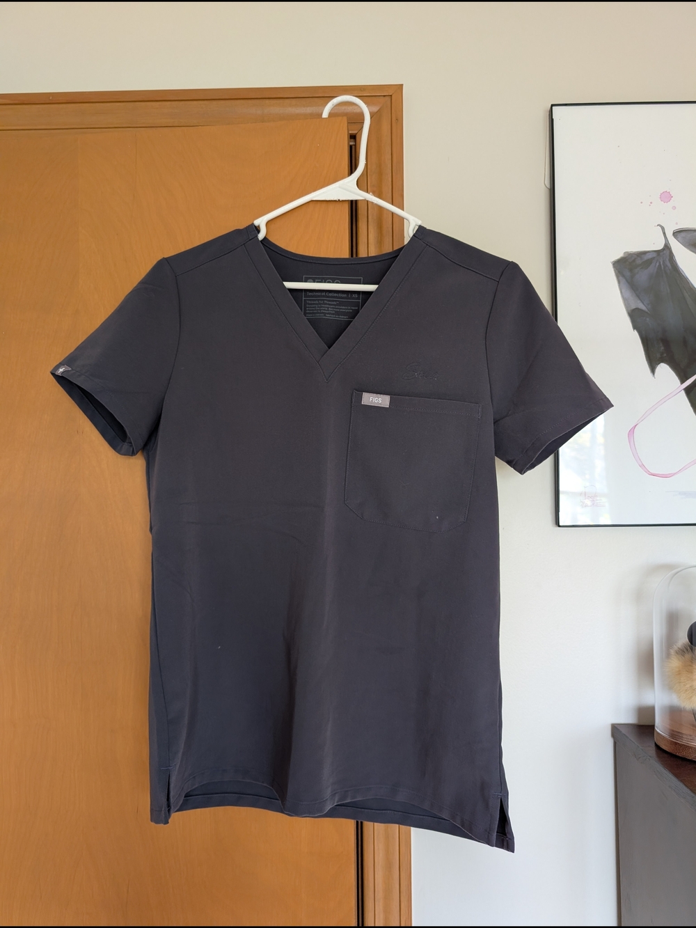 Figs Women’s V-Neck Scrub Top - Charcoal Gray